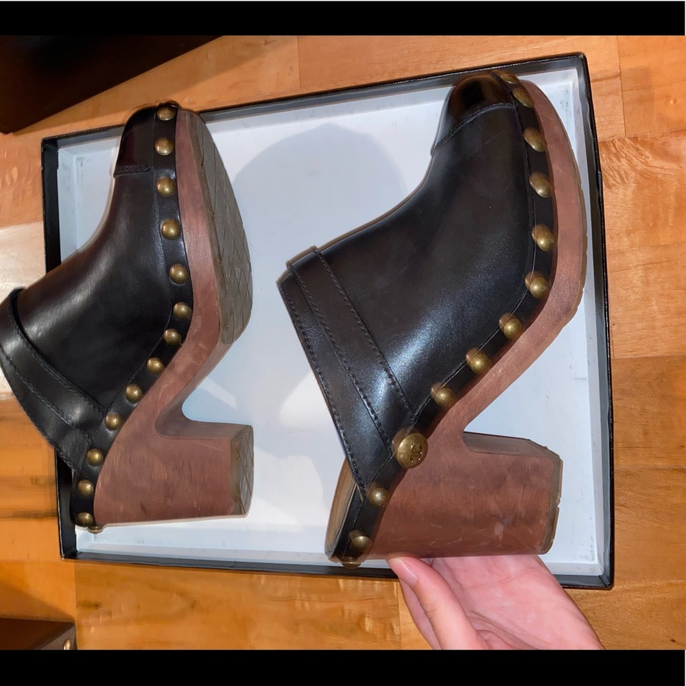 Chanel Clogs